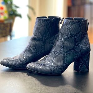 Blue Snake Print Heeled Boots, excellent used condition, size 8